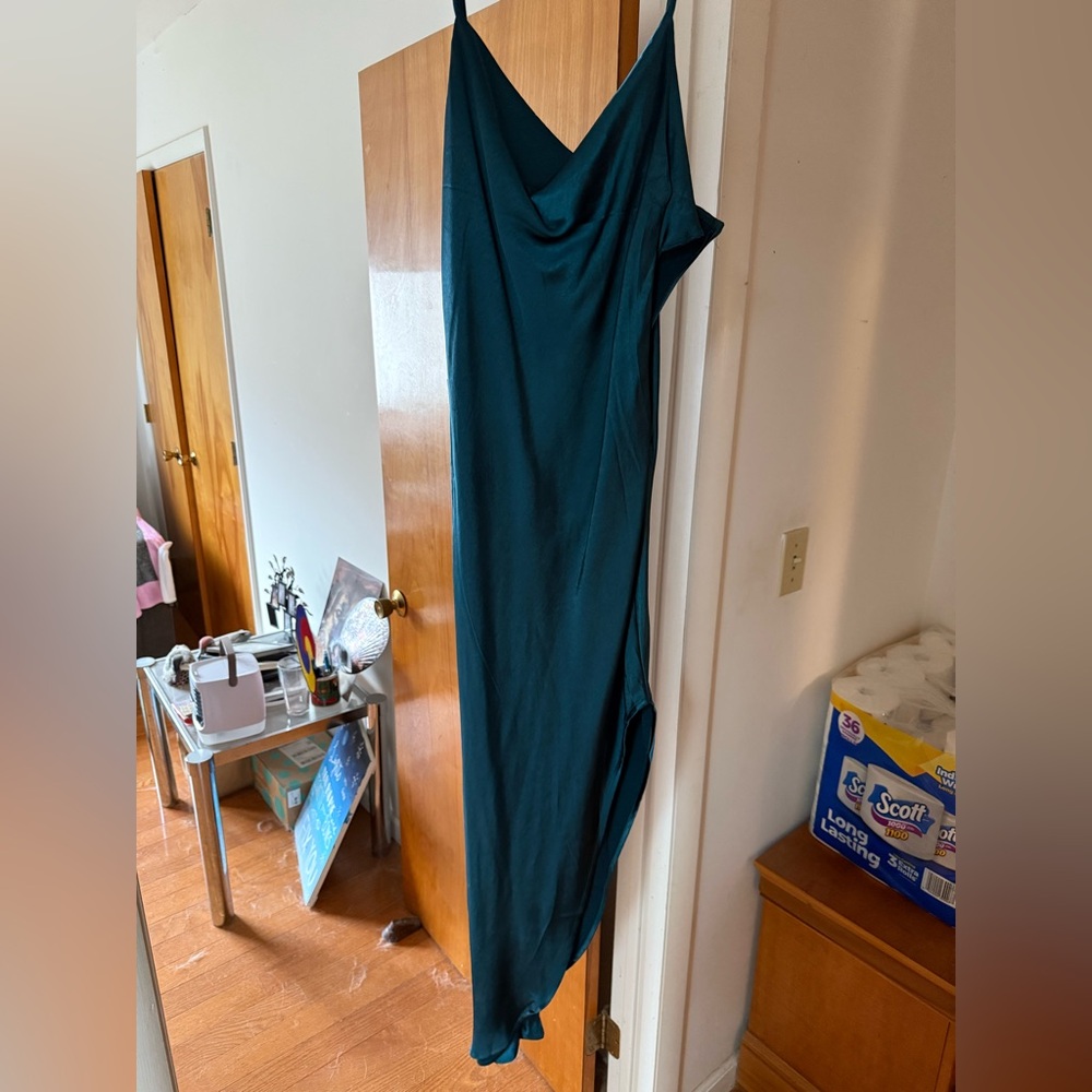 Elegant Teal Evening Gown